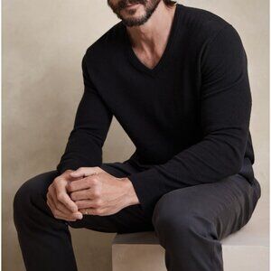 Banana Republic Silk Cashmere V-Neck Sweater Black XL Luxury Soft Quiet Luxury K